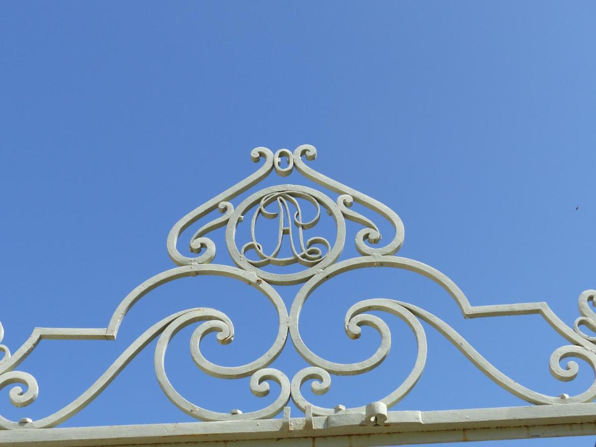 וואלנסול Chateau Du Grand Jardin מראה חיצוני תמונה
